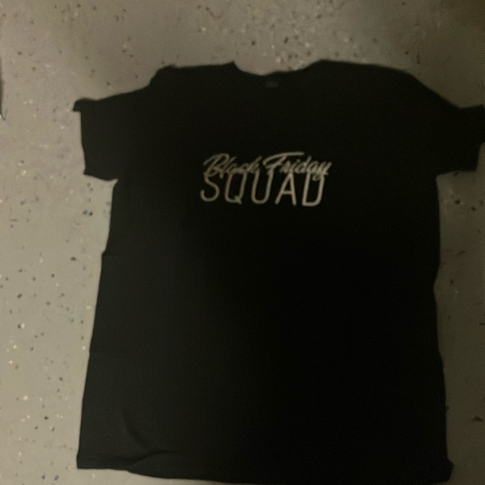 Black short sleeve shirt